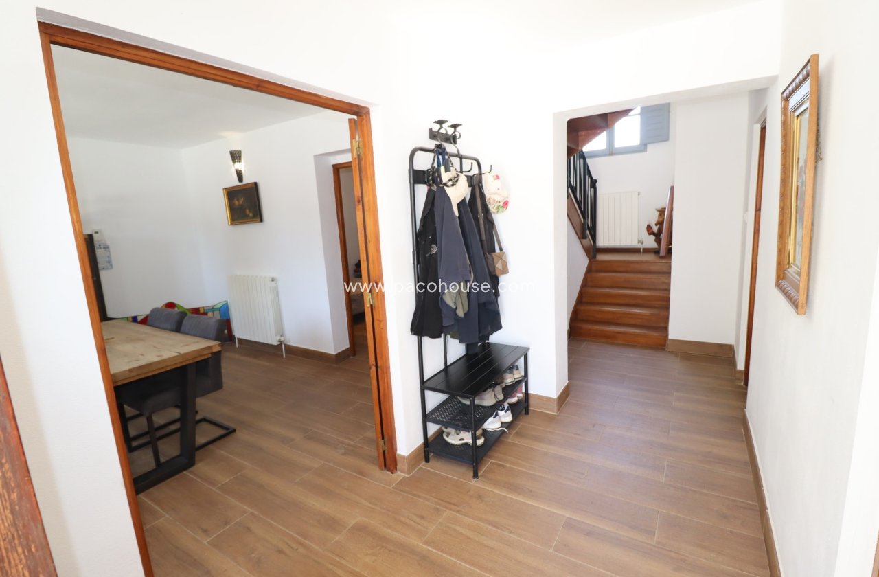 Resale - Cortijo -
Velez-Rubio