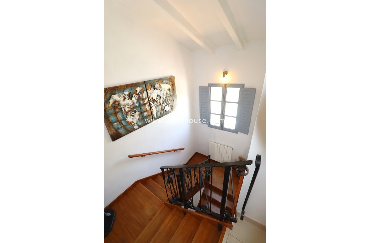 Resale - Cortijo -
Velez-Rubio