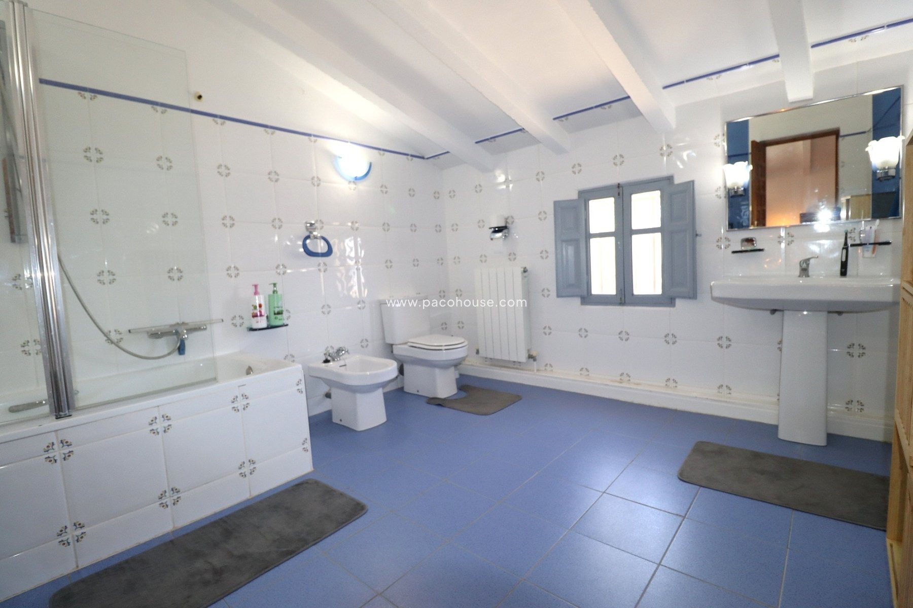 Resale - Cortijo -
Velez-Rubio