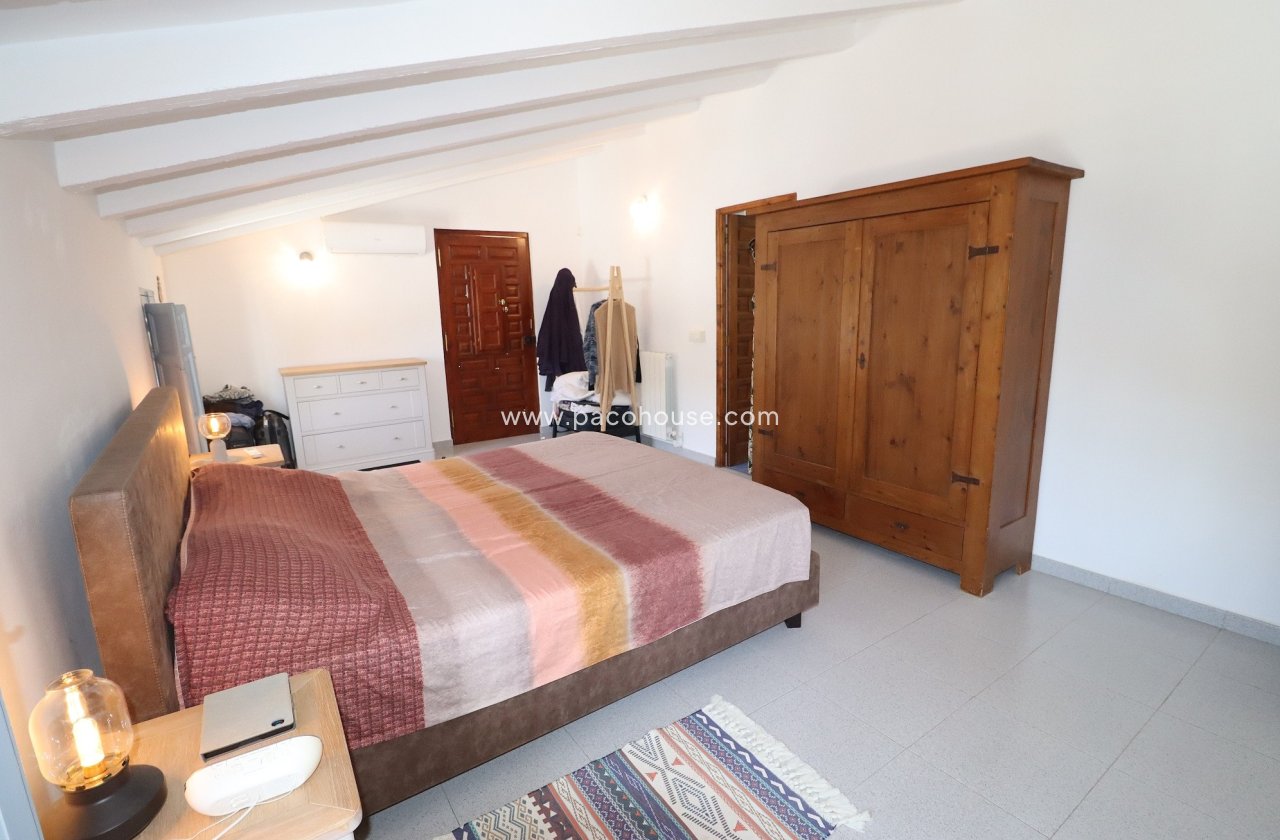 Resale - Cortijo -
Velez-Rubio