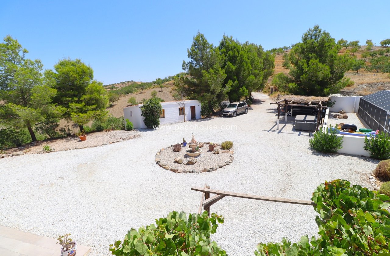 Resale - Cortijo -
Velez-Rubio