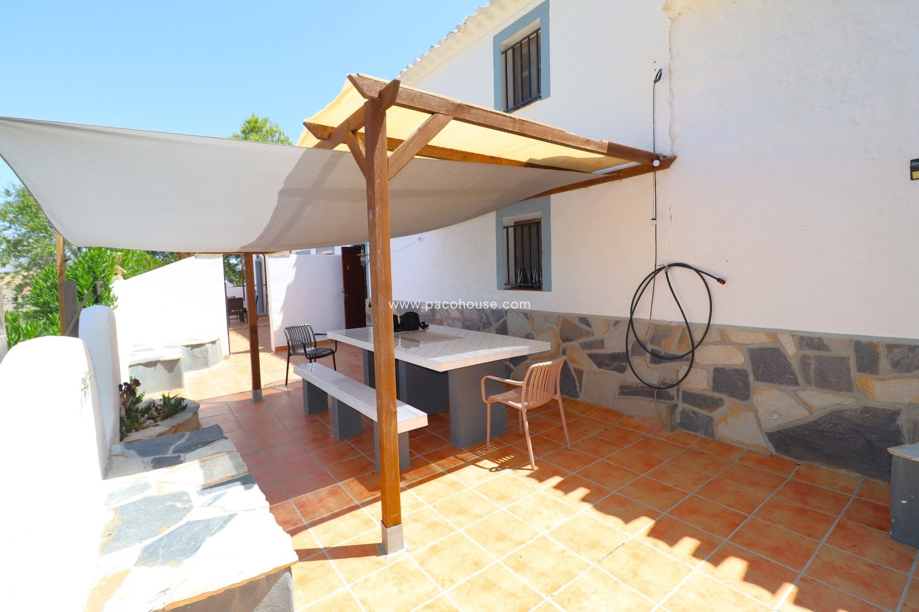 Resale - Cortijo -
Velez-Rubio