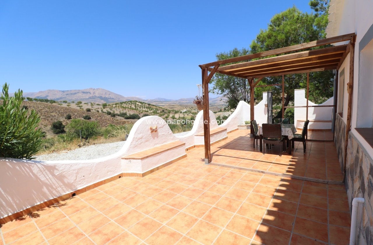 Resale - Cortijo -
Velez-Rubio