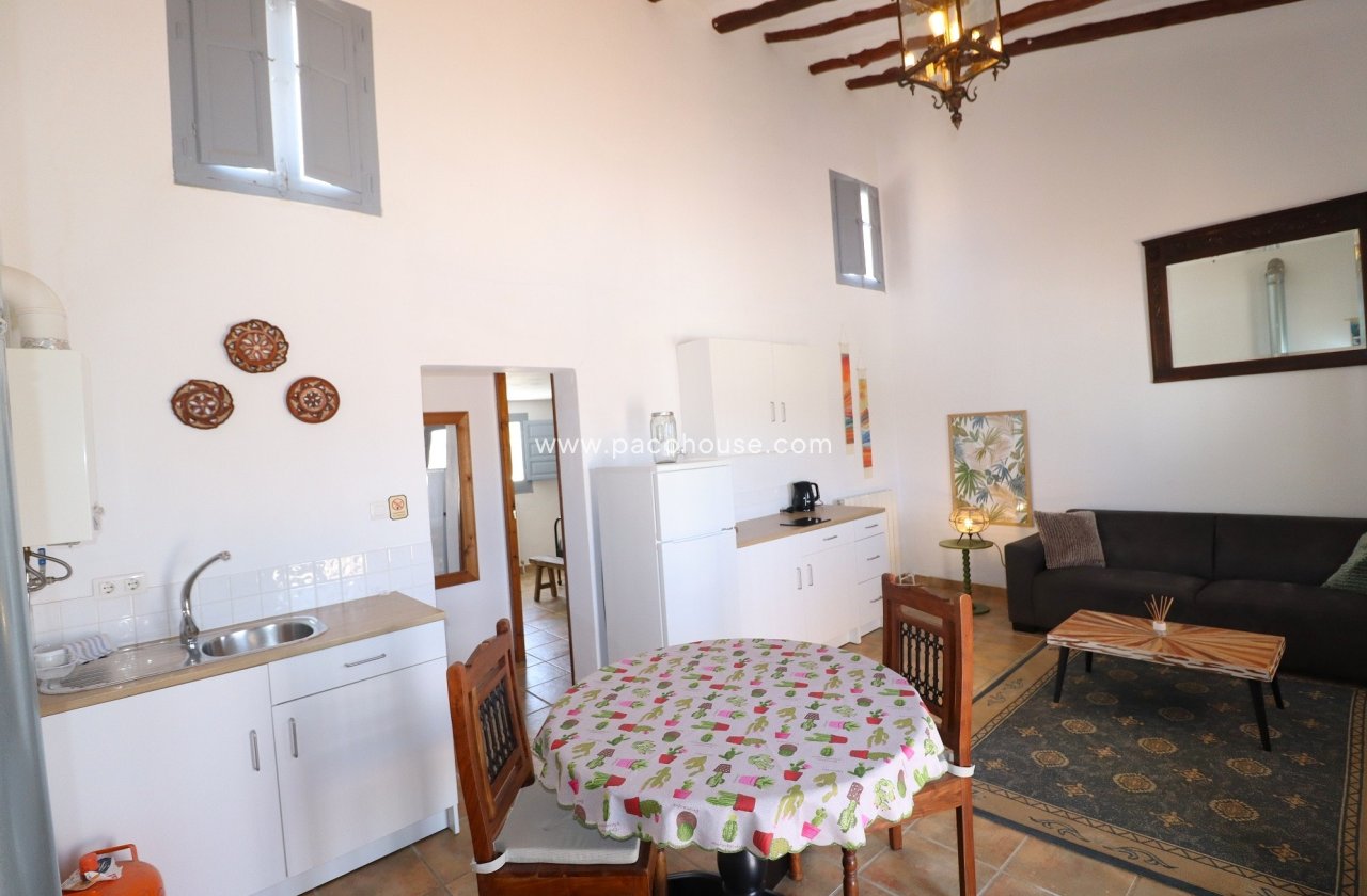 Resale - Cortijo -
Velez-Rubio