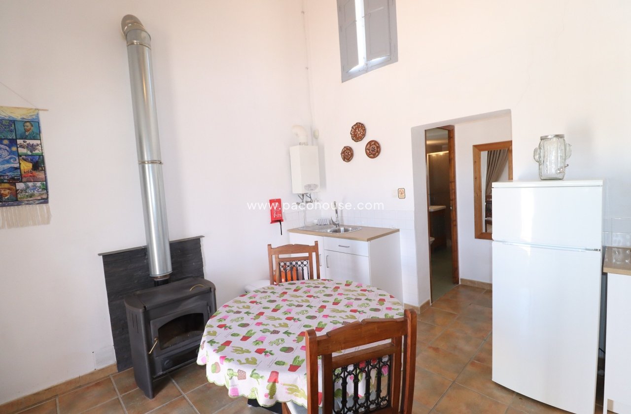 Resale - Cortijo -
Velez-Rubio