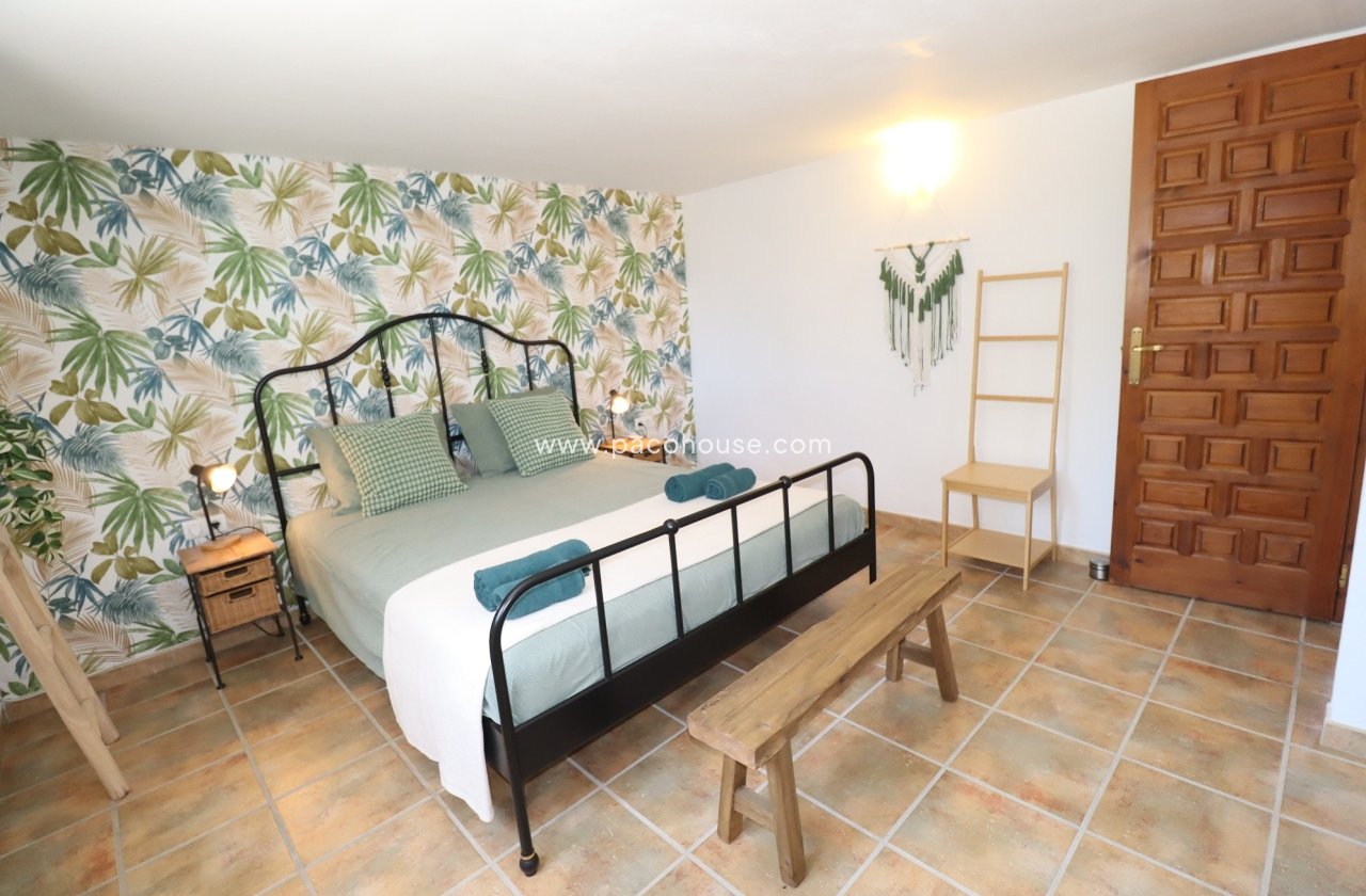 Resale - Cortijo -
Velez-Rubio