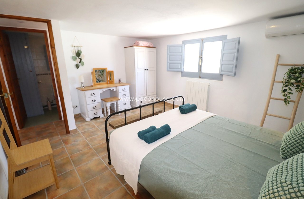 Resale - Cortijo -
Velez-Rubio