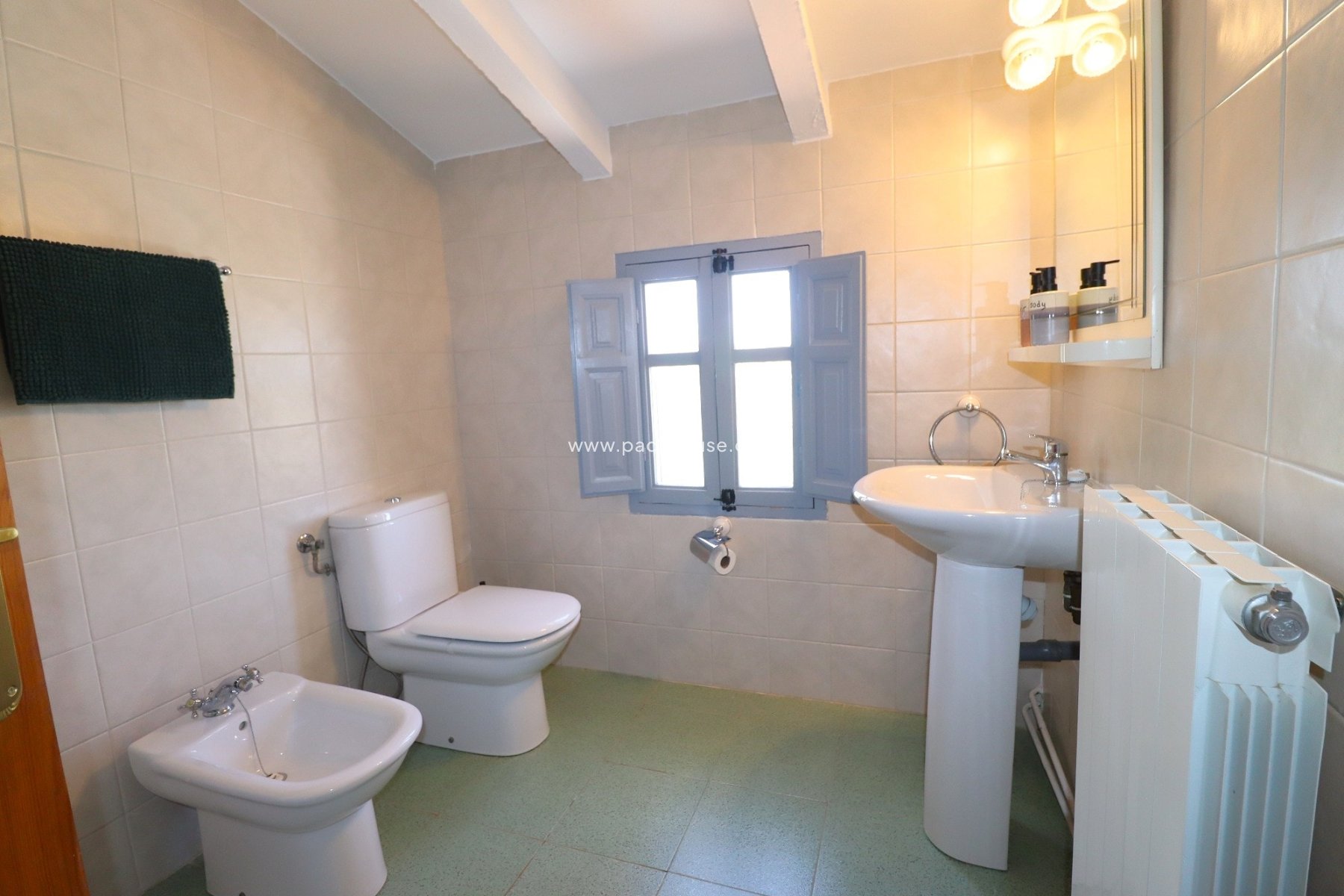 Resale - Cortijo -
Velez-Rubio