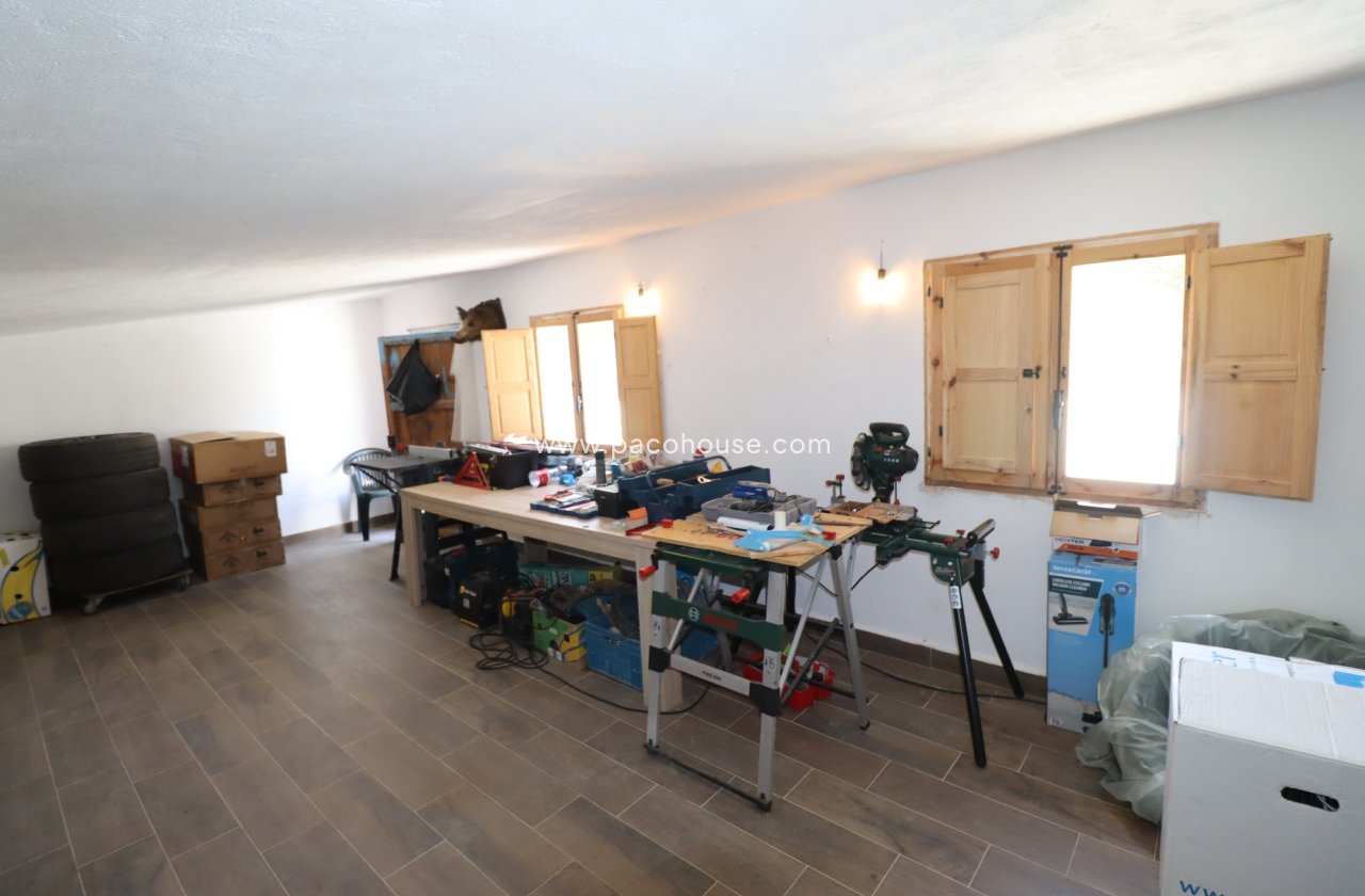 Resale - Cortijo -
Velez-Rubio