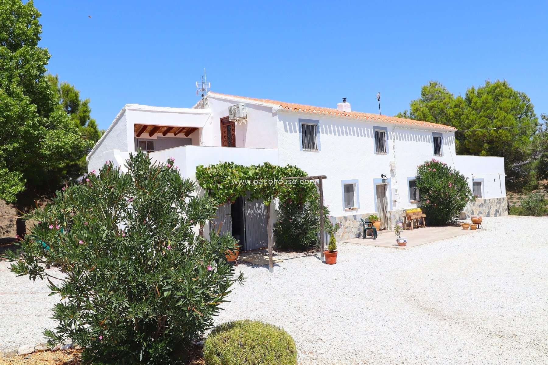 Resale - Cortijo -
Velez-Rubio