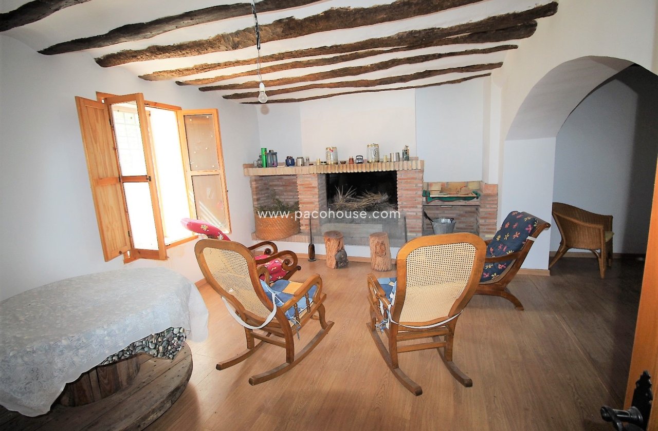 Resale - Cortijo -
Zarzalico