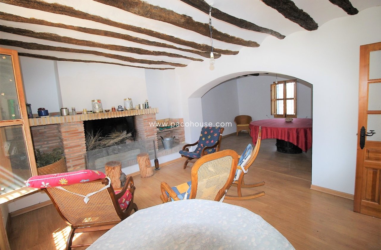 Resale - Cortijo -
Zarzalico