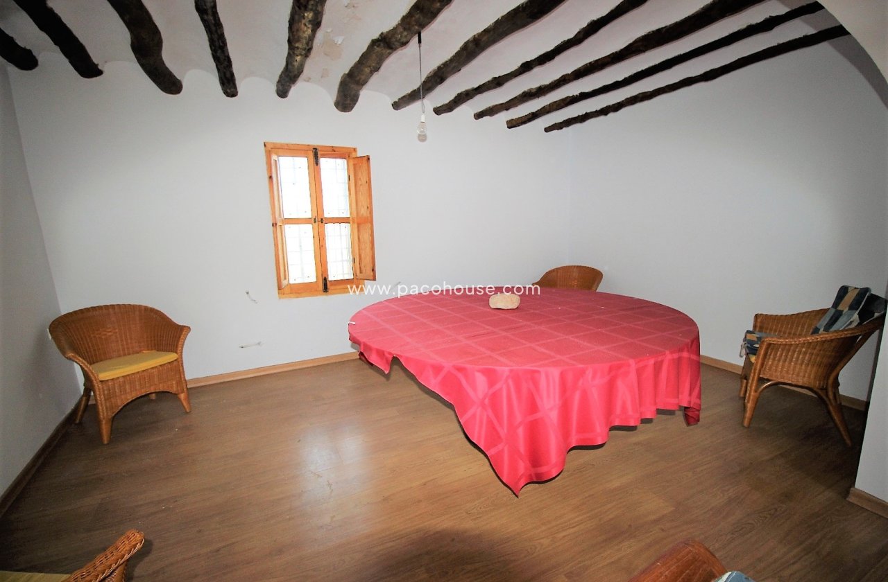 Resale - Cortijo -
Zarzalico