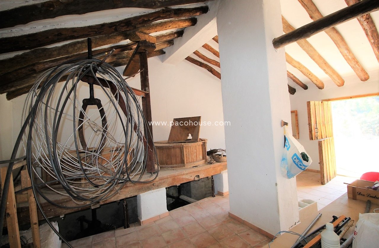 Resale - Cortijo -
Zarzalico