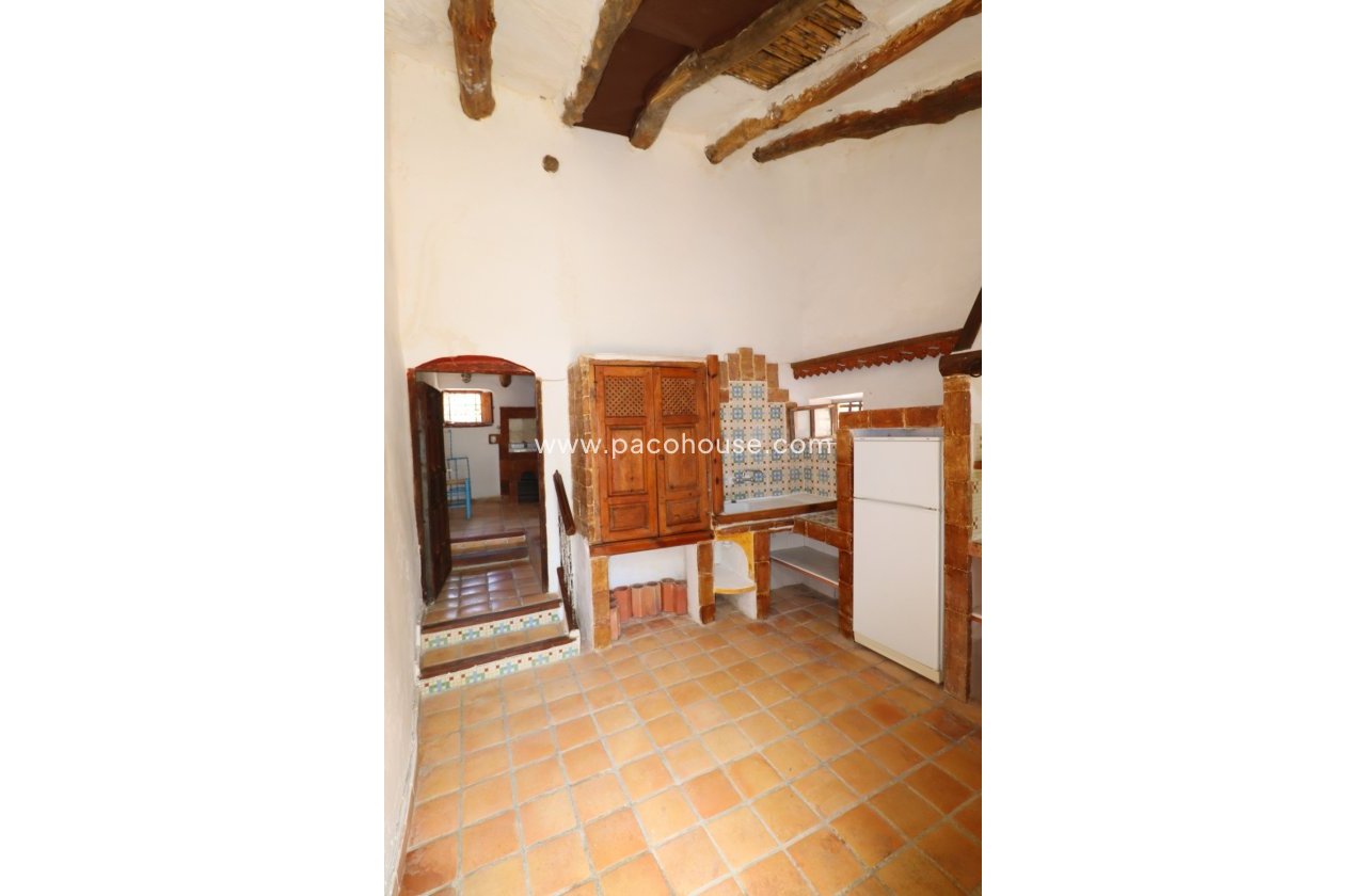 Resale - Cortijo -
Zarzalico