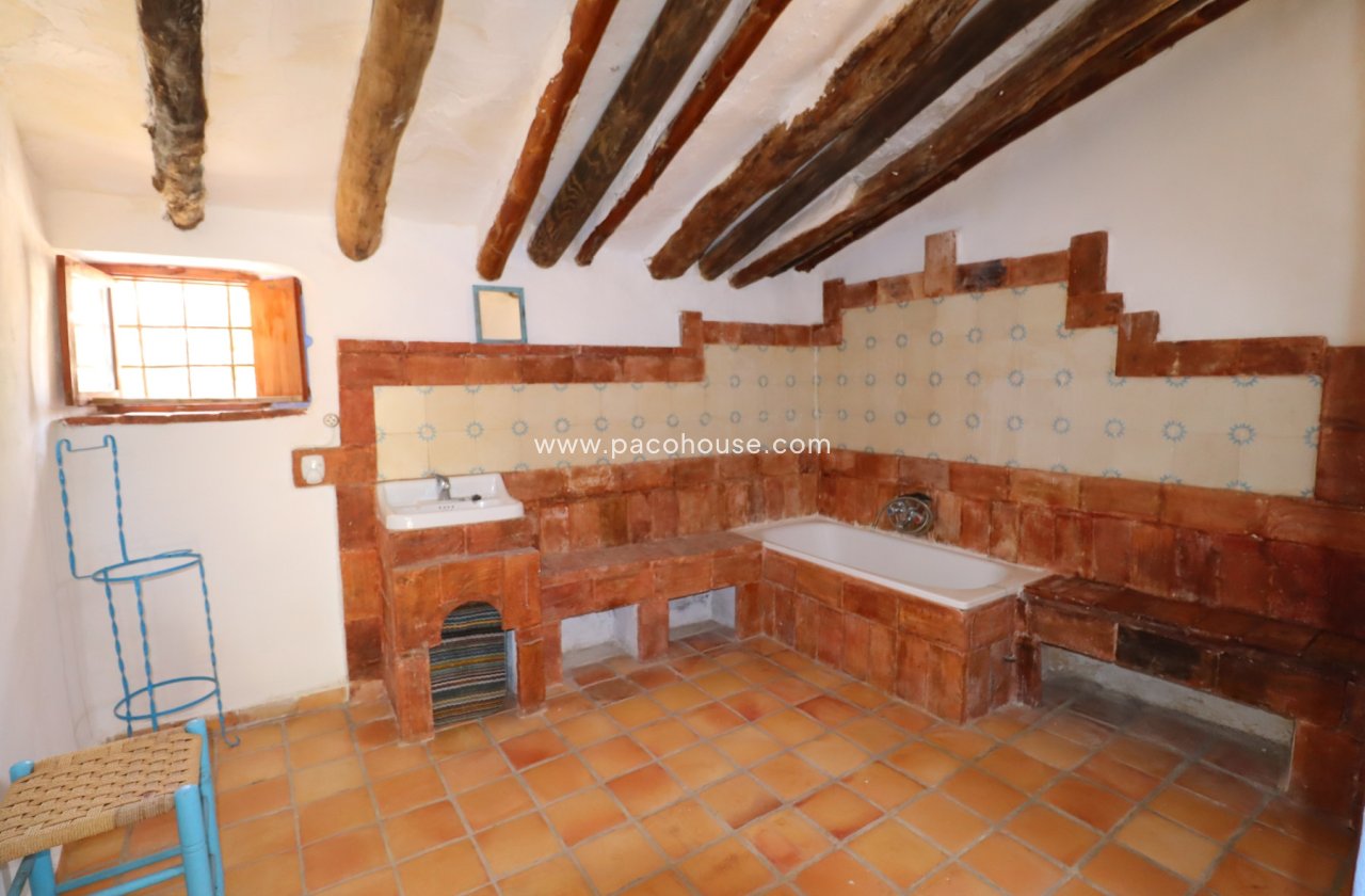 Resale - Cortijo -
Zarzalico