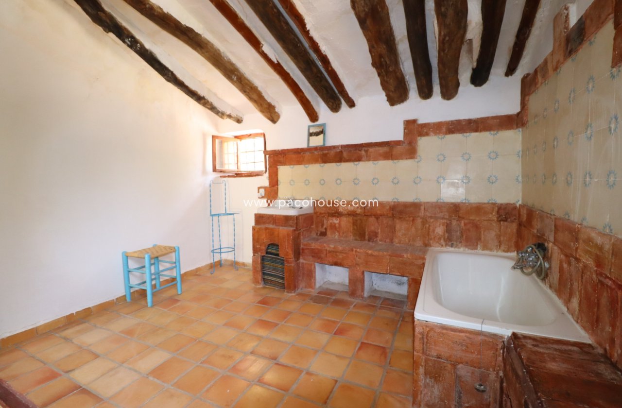 Resale - Cortijo -
Zarzalico