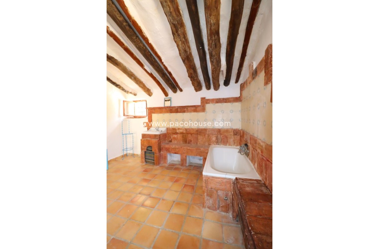 Resale - Cortijo -
Zarzalico