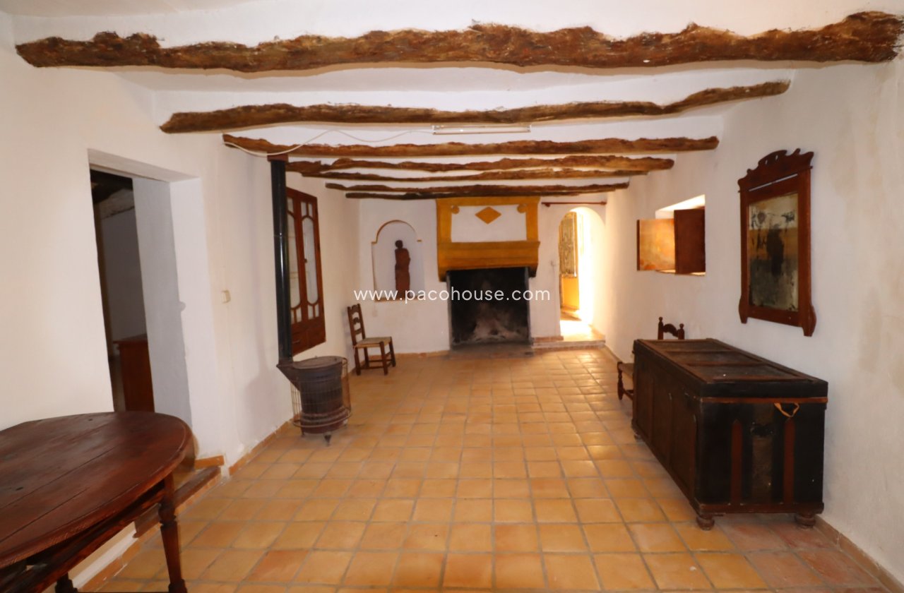 Resale - Cortijo -
Zarzalico