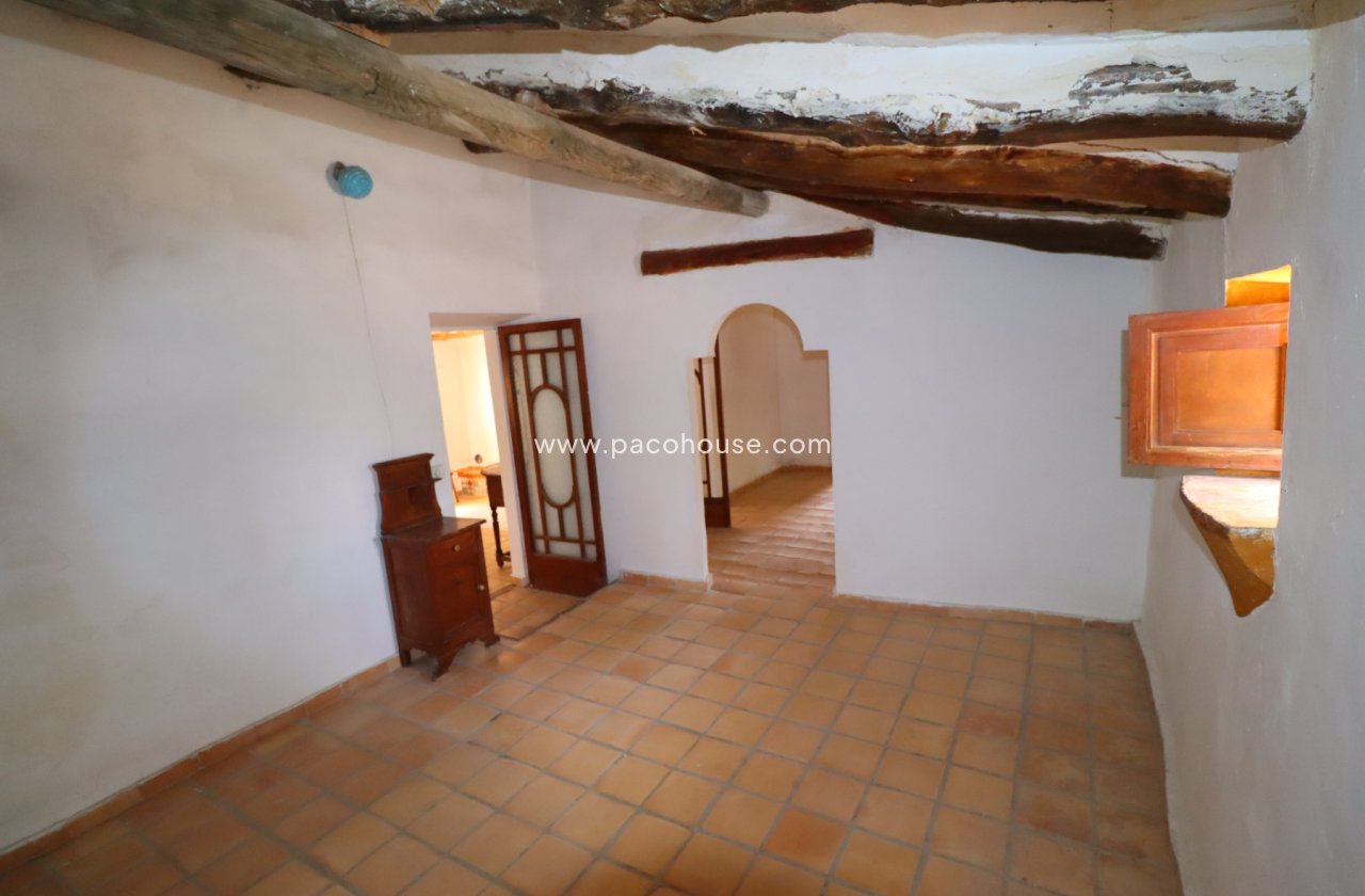 Resale - Cortijo -
Zarzalico