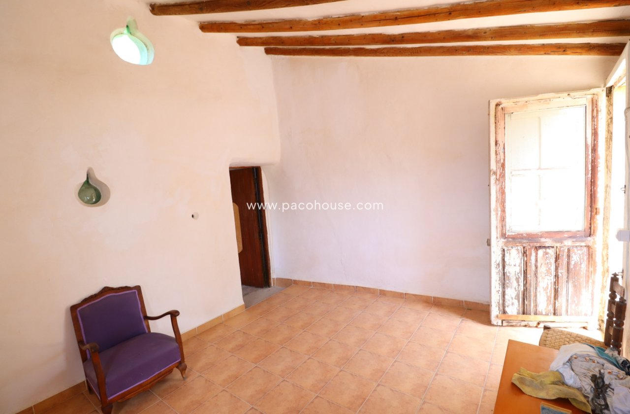 Resale - Cortijo -
Zarzalico