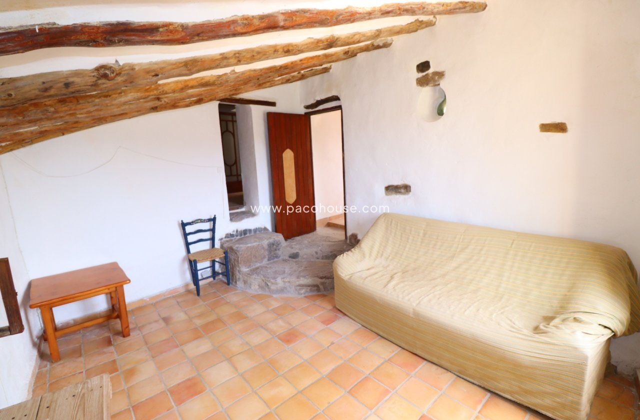 Resale - Cortijo -
Zarzalico