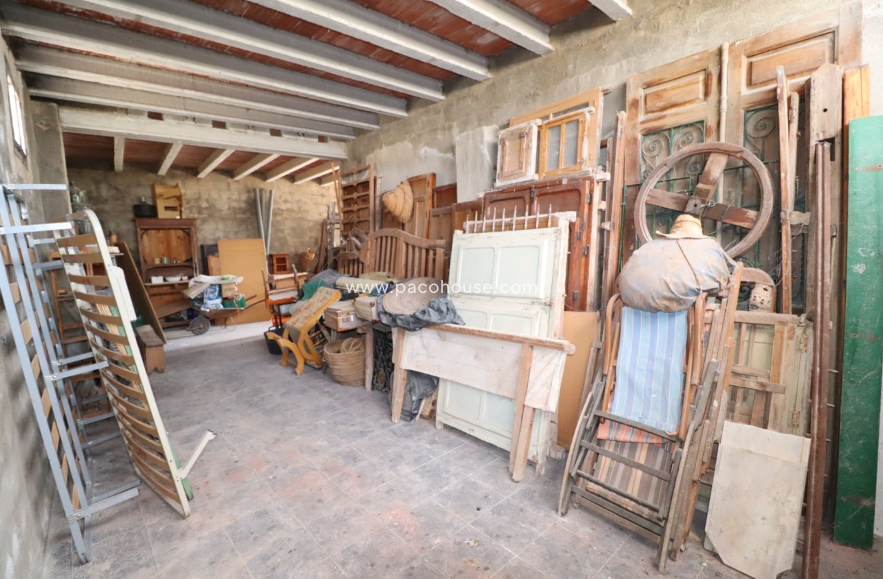 Resale - Cortijo -
Zarzalico