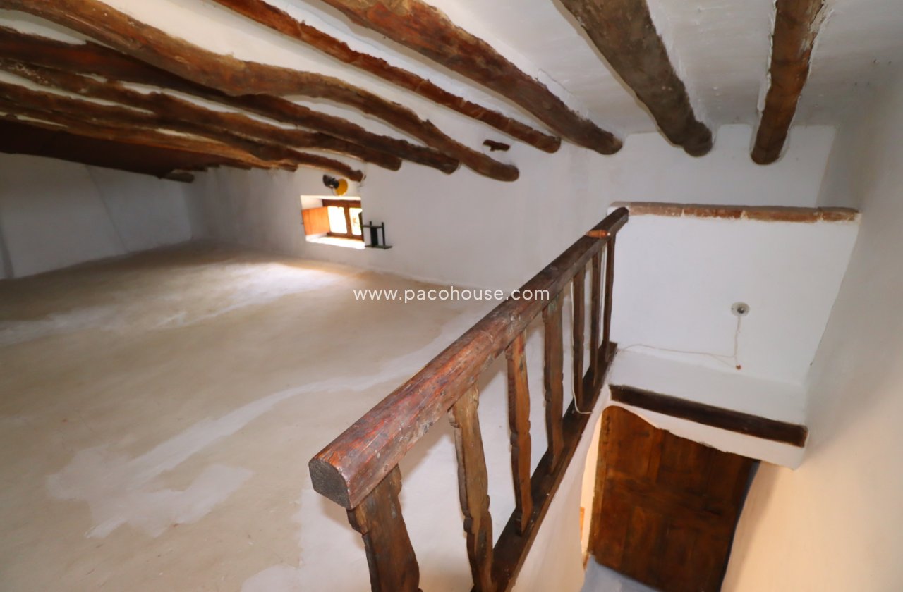 Resale - Cortijo -
Zarzalico
