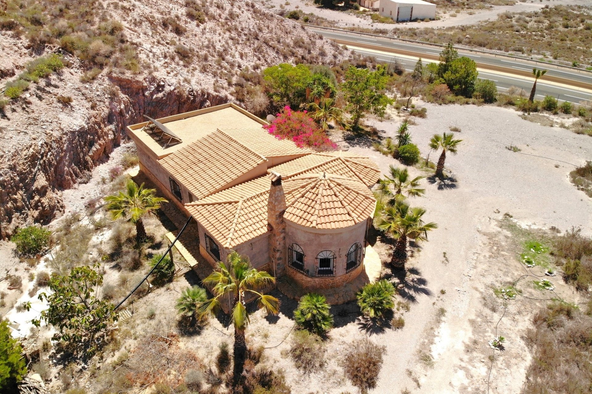 Resale - Country House -
Aguilas