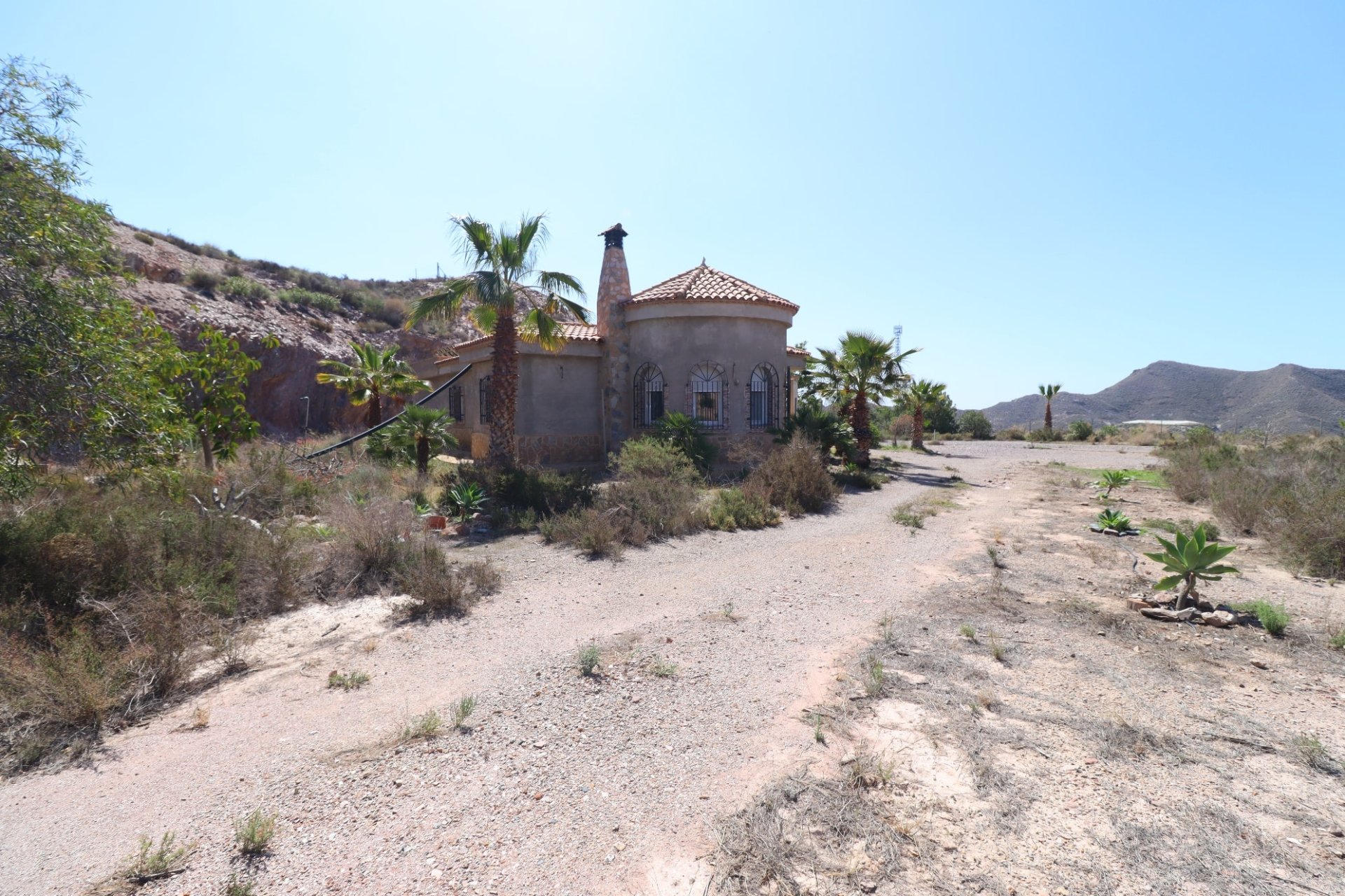 Resale - Country House -
Aguilas
