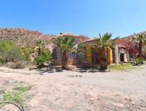 Resale - Country House -
Aguilas