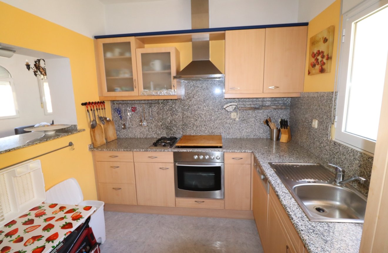 Resale - Country House -
Aguilas