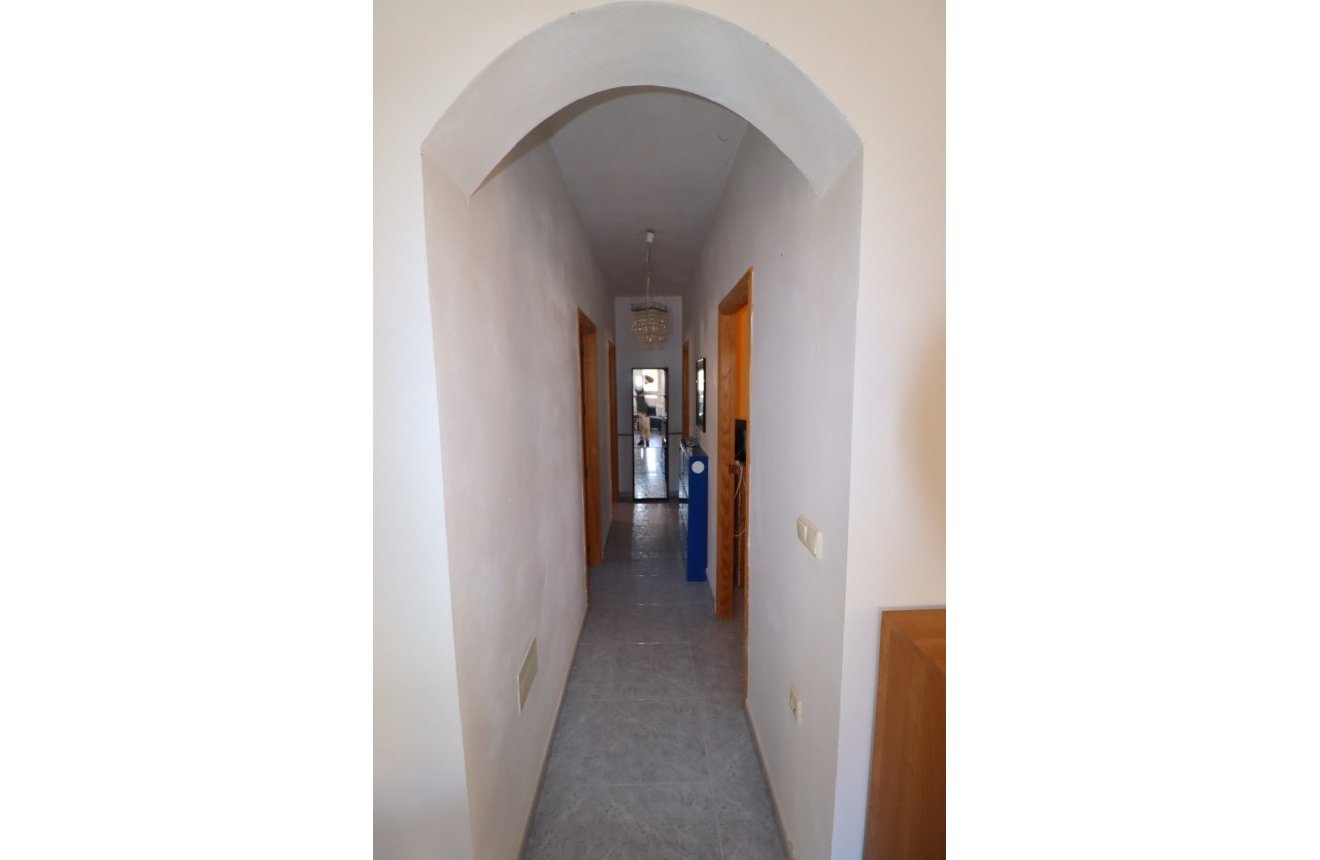 Resale - Country House -
Aguilas