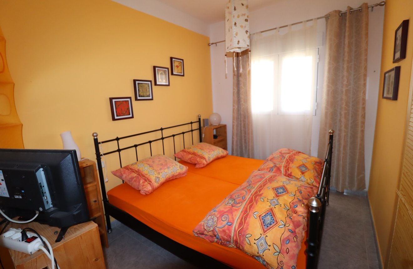 Resale - Country House -
Aguilas