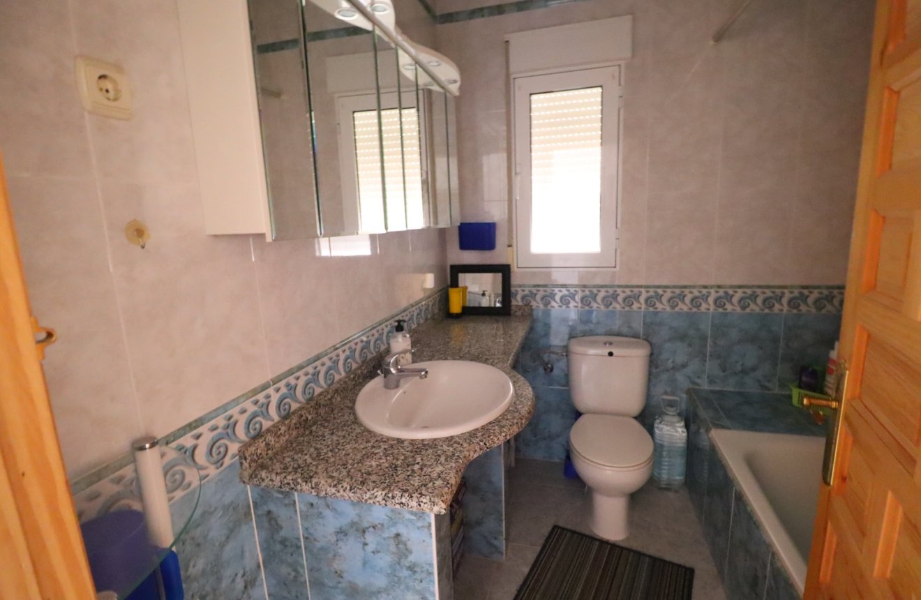 Resale - Country House -
Aguilas