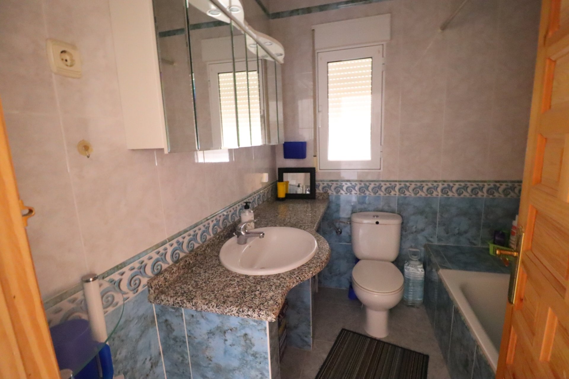 Resale - Country House -
Aguilas