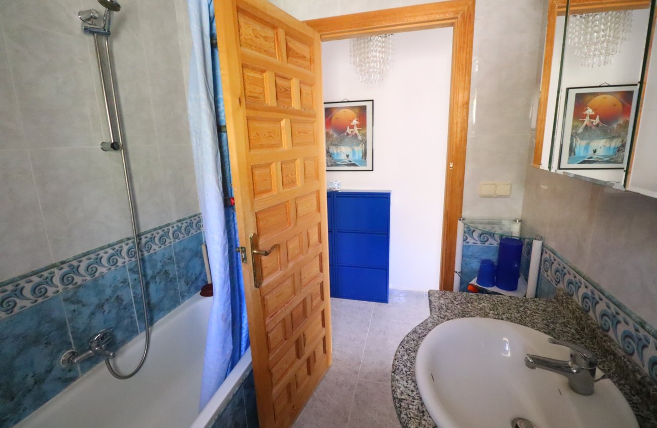 Resale - Country House -
Aguilas