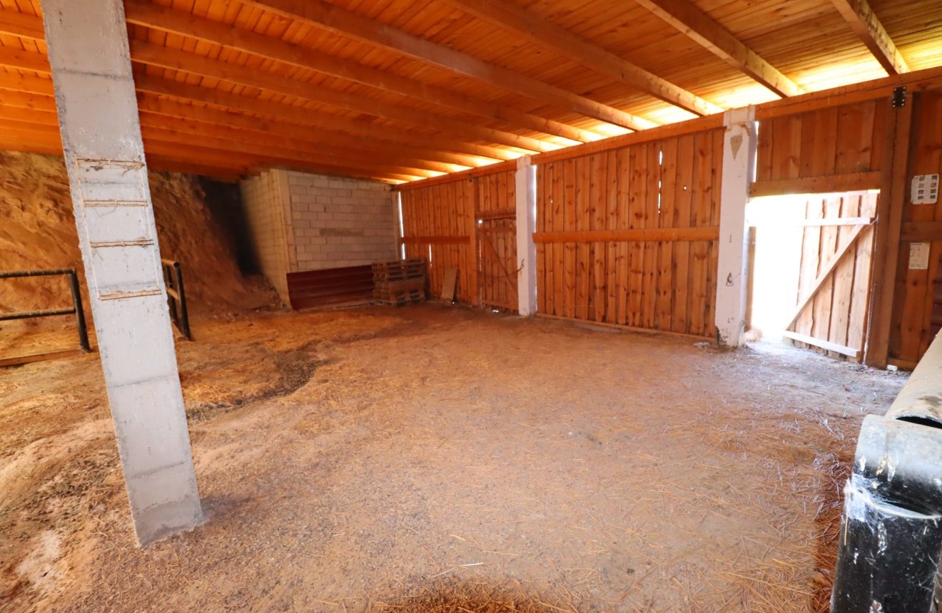 Resale - Country House -
Aguilas