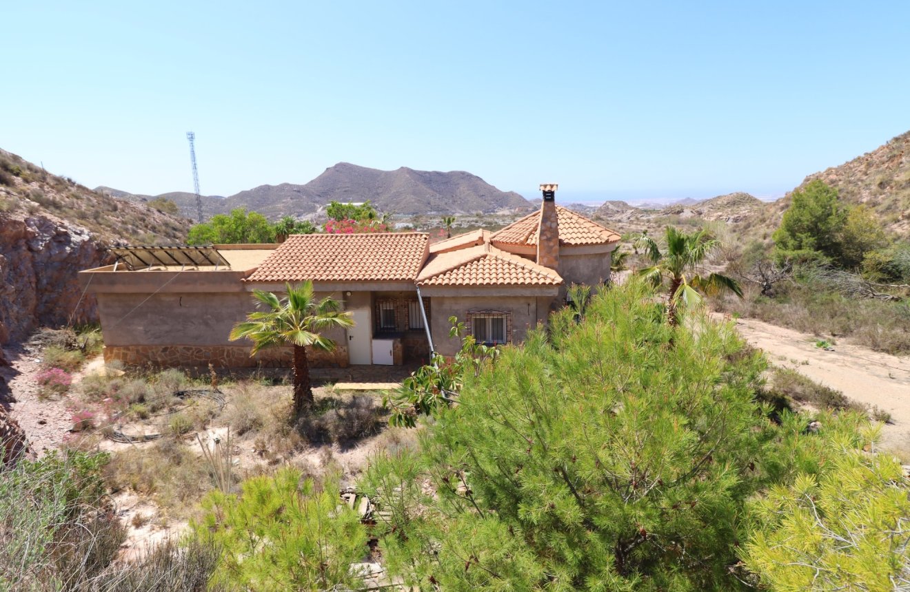 Resale - Country House -
Aguilas