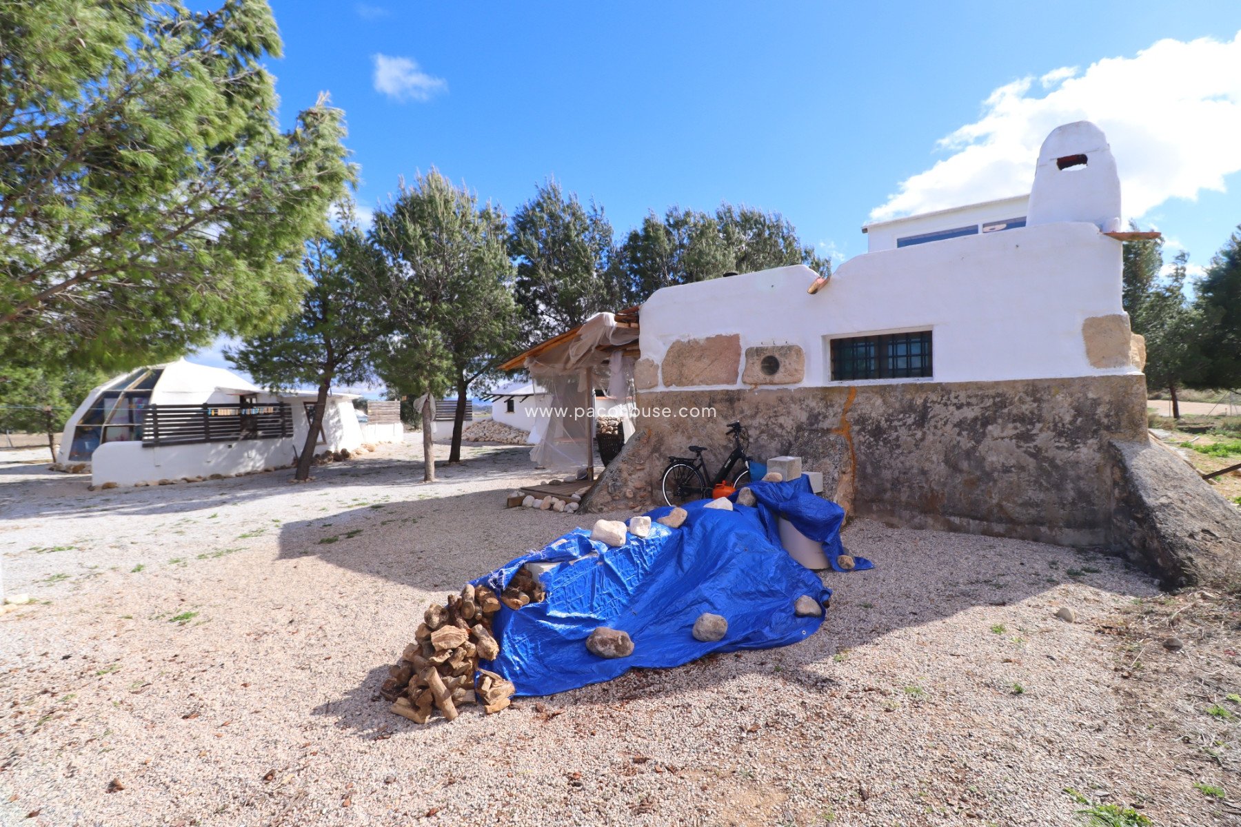 Resale - Country House -
La Parroquia