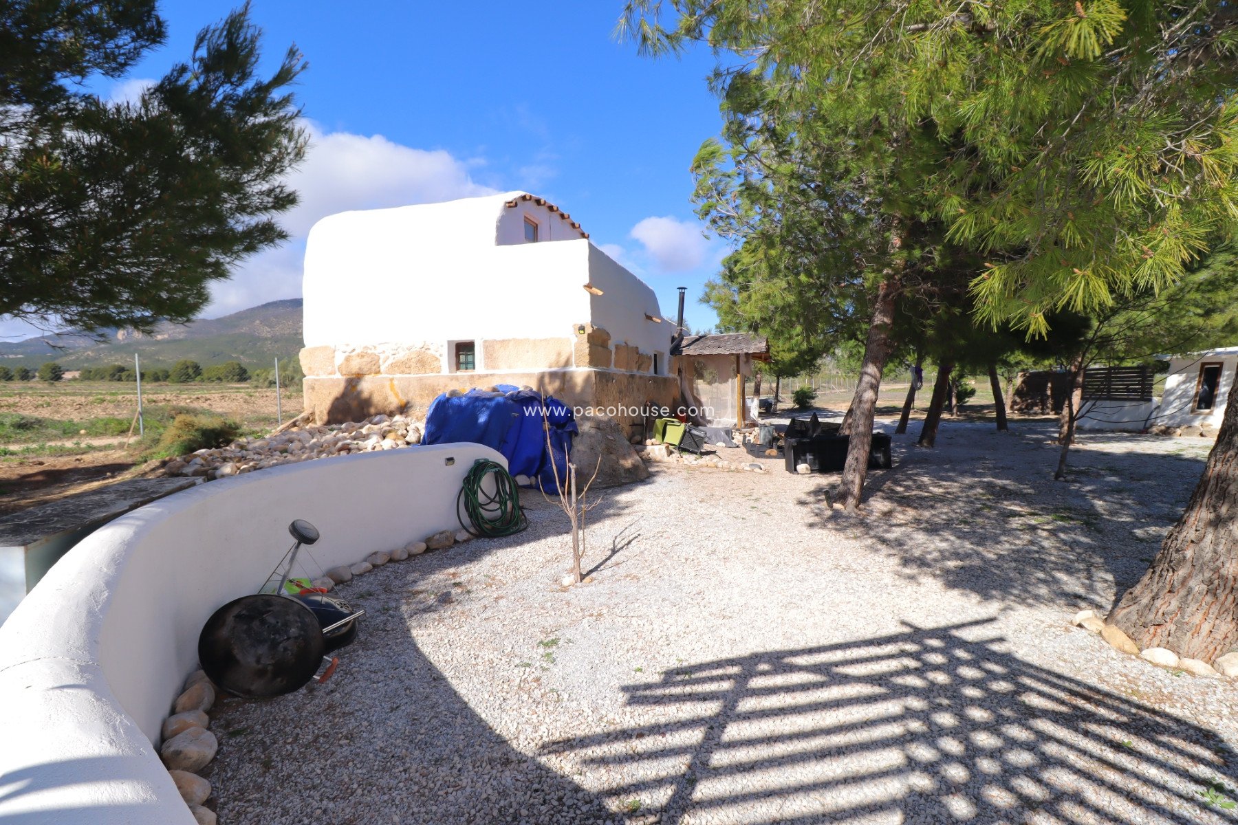 Resale - Country House -
La Parroquia