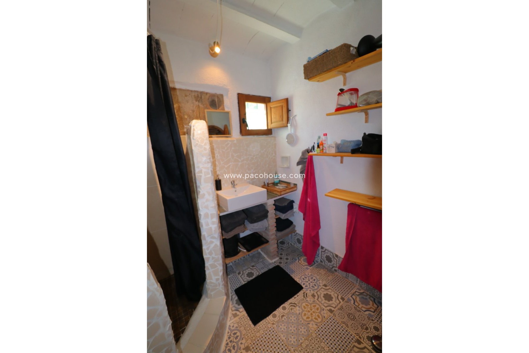 Resale - Country House -
La Parroquia