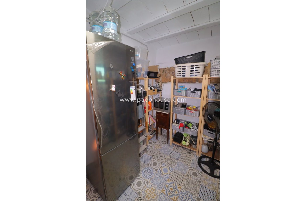 Resale - Country House -
La Parroquia