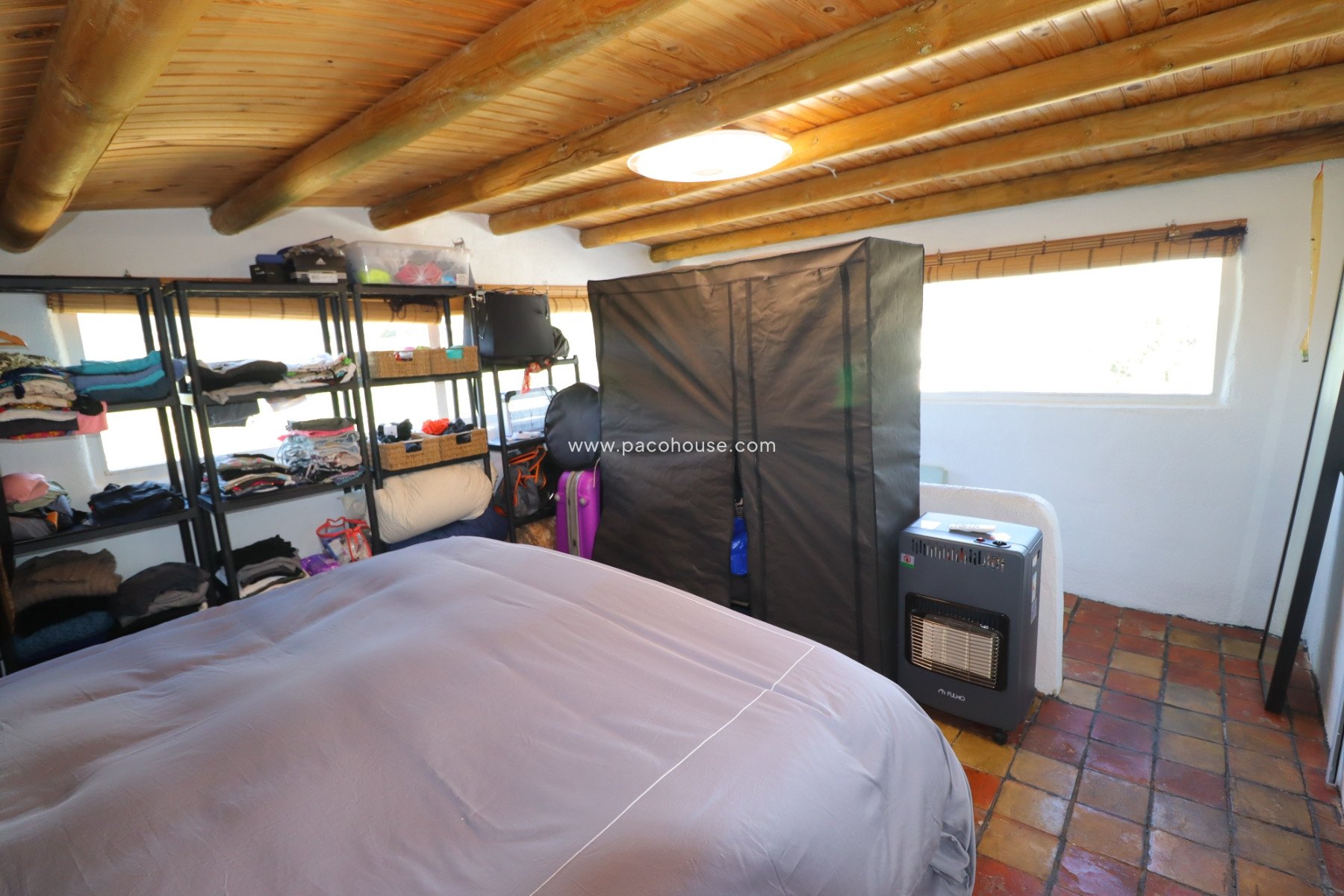 Resale - Country House -
La Parroquia