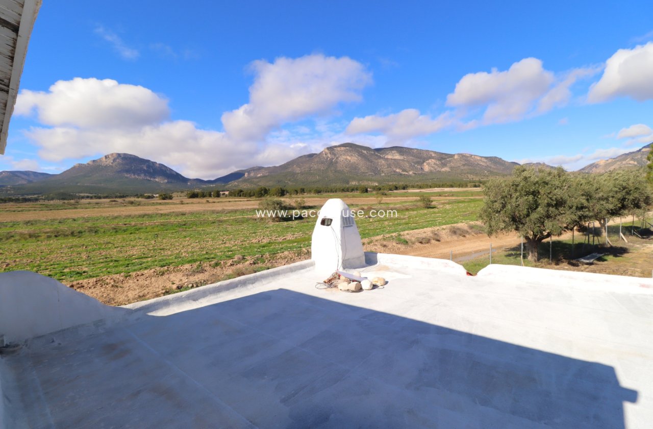 Resale - Country House -
La Parroquia