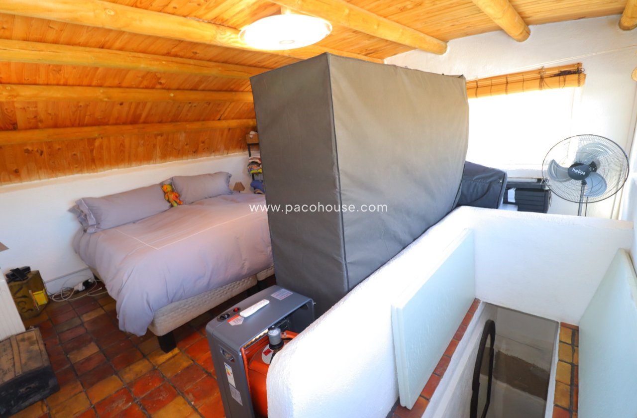 Resale - Country House -
La Parroquia