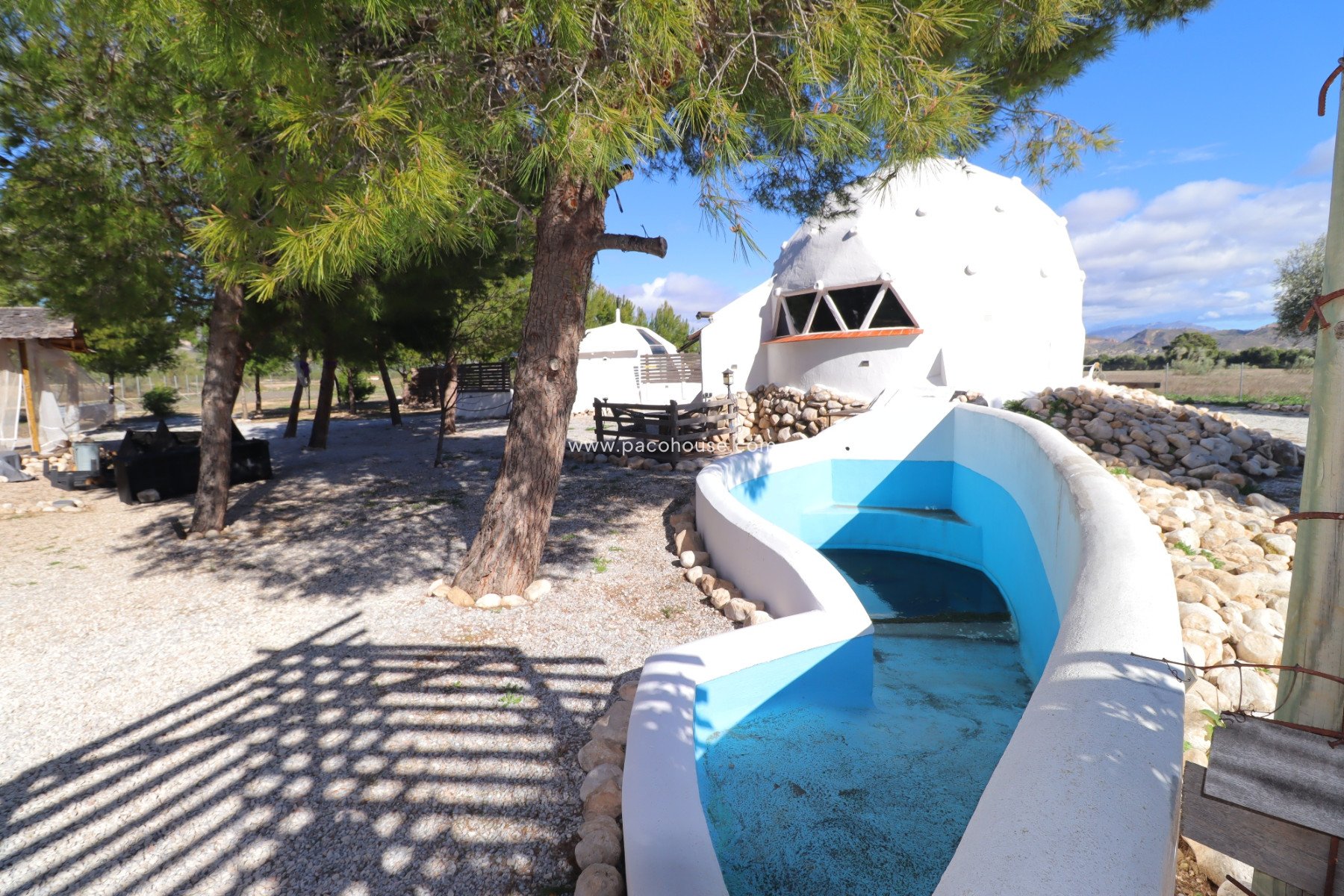 Resale - Country House -
La Parroquia