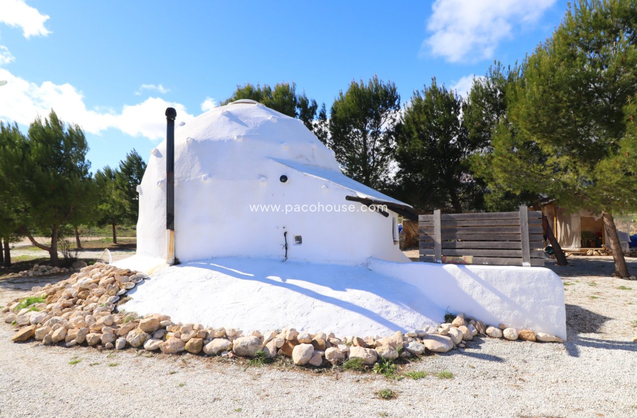 Resale - Country House -
La Parroquia