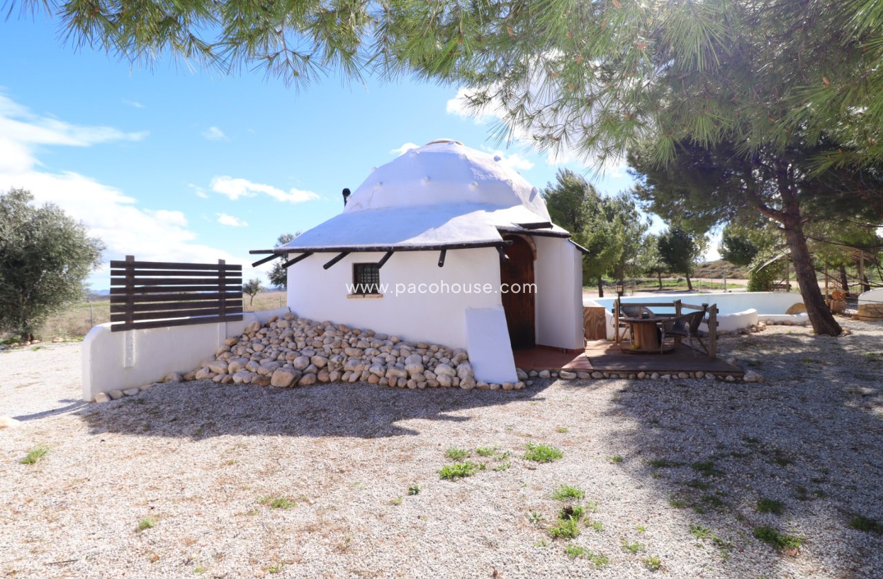 Resale - Country House -
La Parroquia