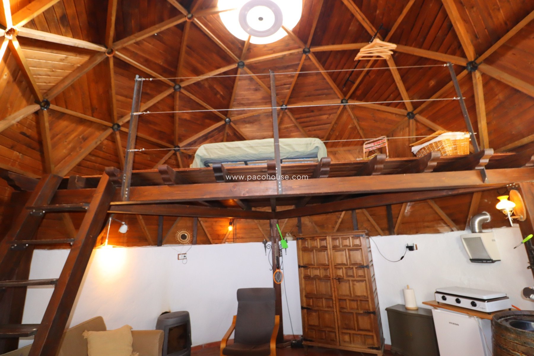 Resale - Country House -
La Parroquia